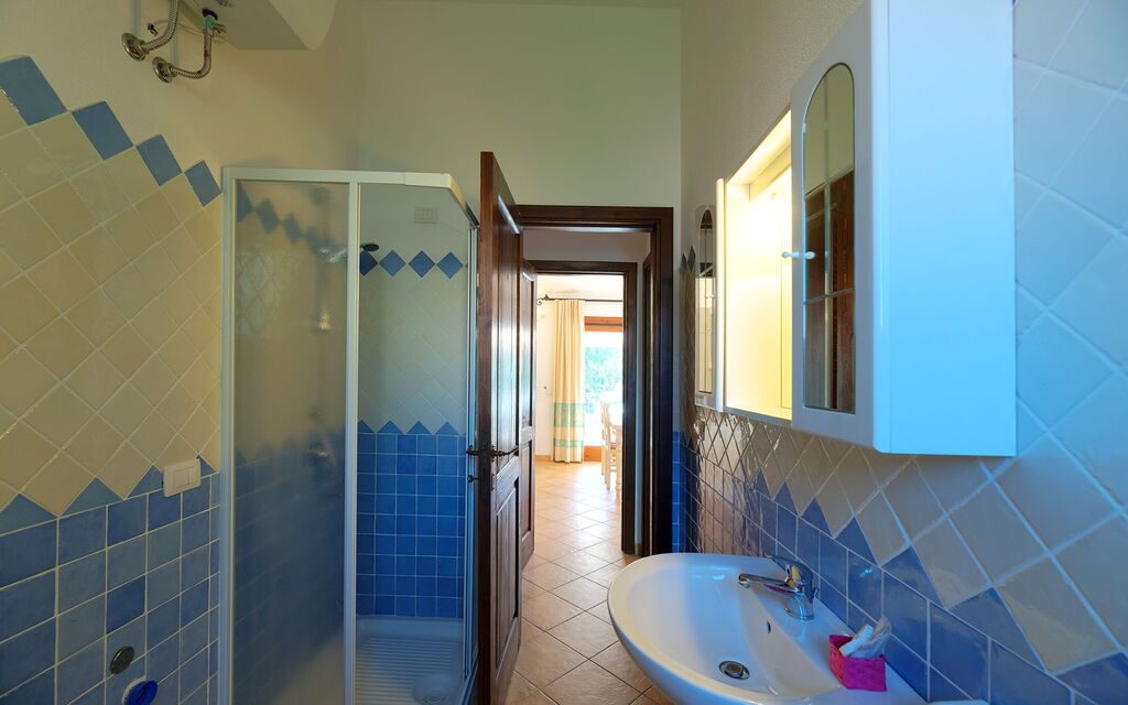 Apartment Sardinia Seaside Ac And Wifi - : Autumn, Bathroom, Spring, Summer