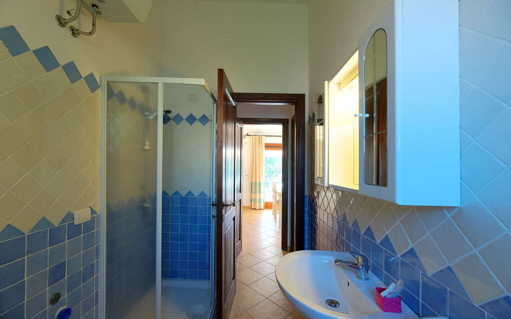 Apartment Sardinia Seaside Ac And Wifi - : Autumn, Bathroom, Spring, Summer