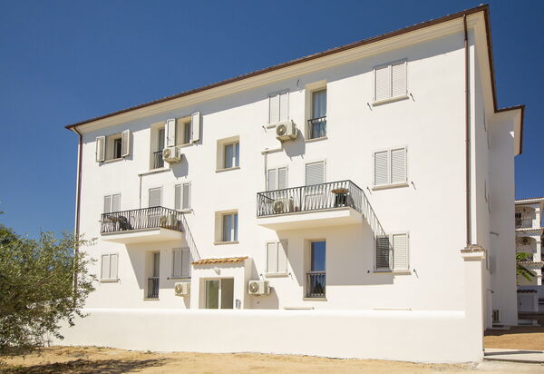 Baia Orosei Apartments Ac: Autunno, Entrata Principale, Estate, Primavera