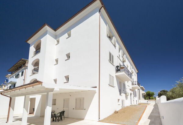 Baia Orosei Apartments Ac: Autunno, Entrata Principale, Estate, Primavera