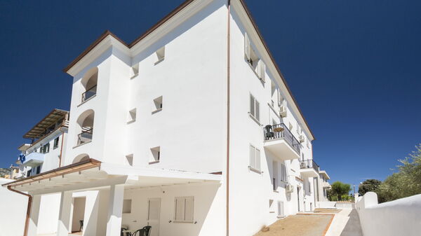 Baia Orosei Apartments Ac: Autunno, Entrata Principale, Estate, Primavera