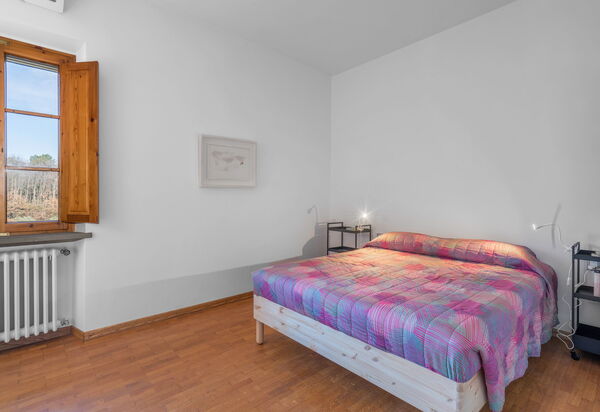 Il Villino Del Collezionista With Pool In Pistoia: Autumn, Bedroom, Spring, Summer