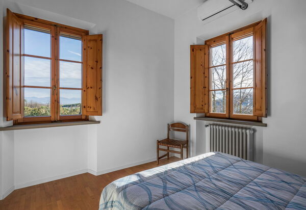 Il Villino Del Collezionista With Pool In Pistoia: Autumn, Bedroom, Spring, Summer