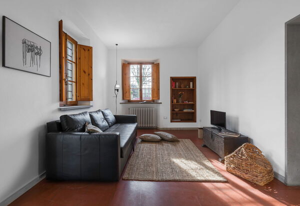 Il Villino Del Collezionista With Pool In Pistoia: Autumn, Living Room, Spring, Summer