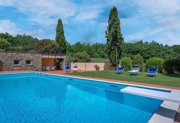 Il Villino Del Collezionista With Pool In Pistoia: Autumn, Pool, Spring, Summer