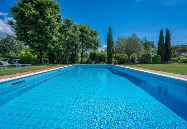 Il Villino Del Collezionista With Pool In Pistoia: Autumn, Pool, Spring, Summer
