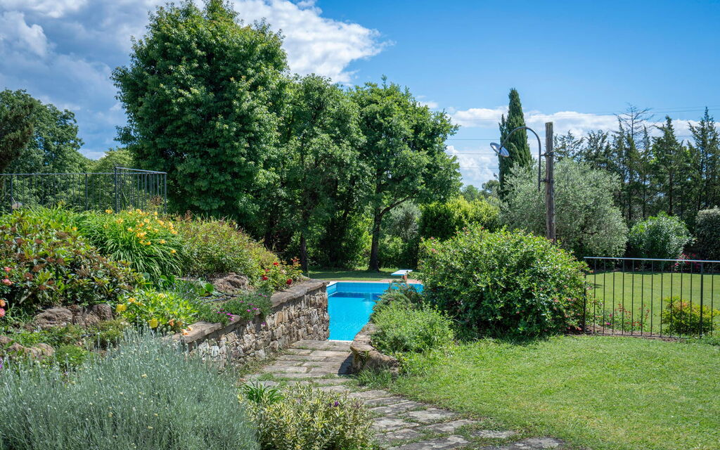 Il Villino Del Collezionista With Pool In Pistoia: Autumn, Garden, Spring, Summer