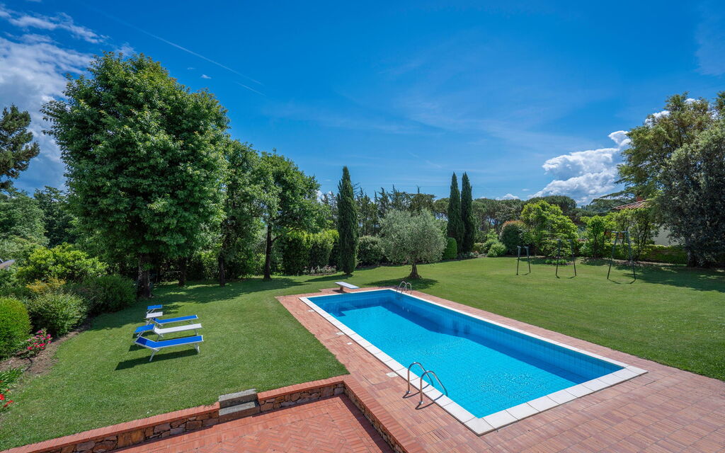Il Villino Del Collezionista With Pool In Pistoia: Autumn, Pool, Spring, Summer