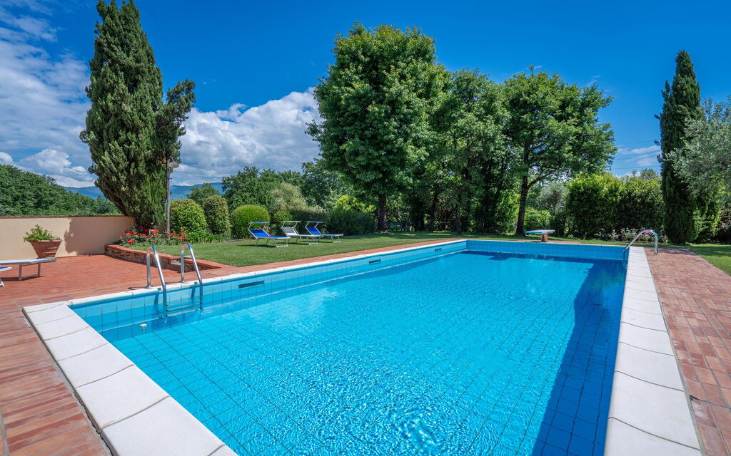 Il Villino Del Collezionista With Pool In Pistoia: Autumn, Pool, Spring, Summer