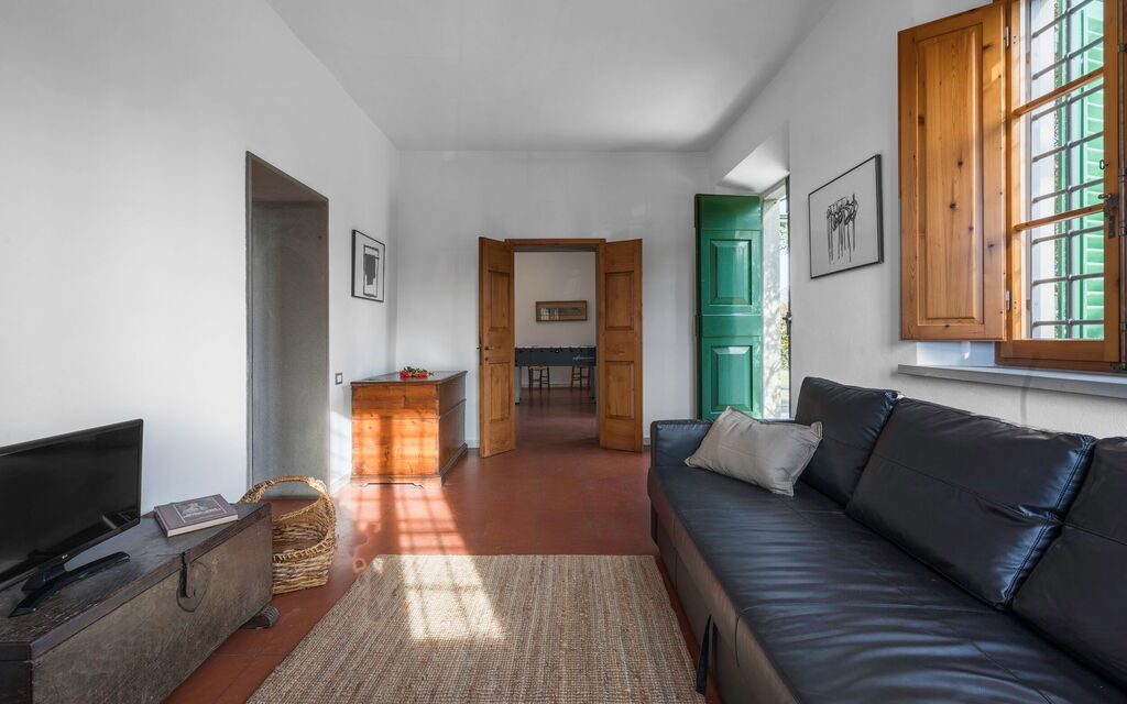 Il Villino Del Collezionista With Pool In Pistoia: Autumn, Spring, Summer