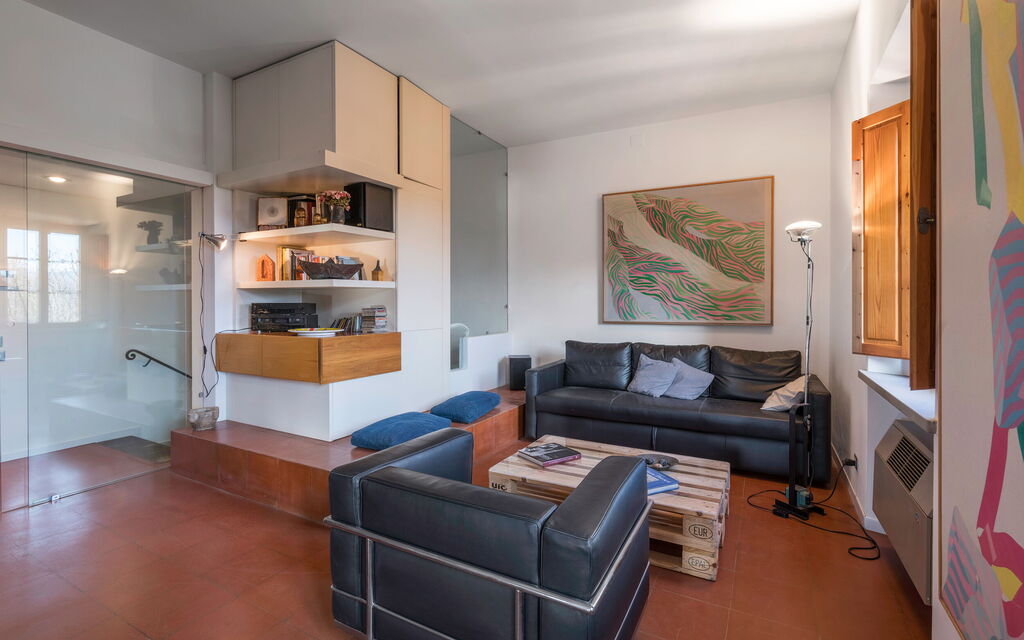 Il Villino Del Collezionista With Pool In Pistoia: Autumn, Living Room, Spring, Summer