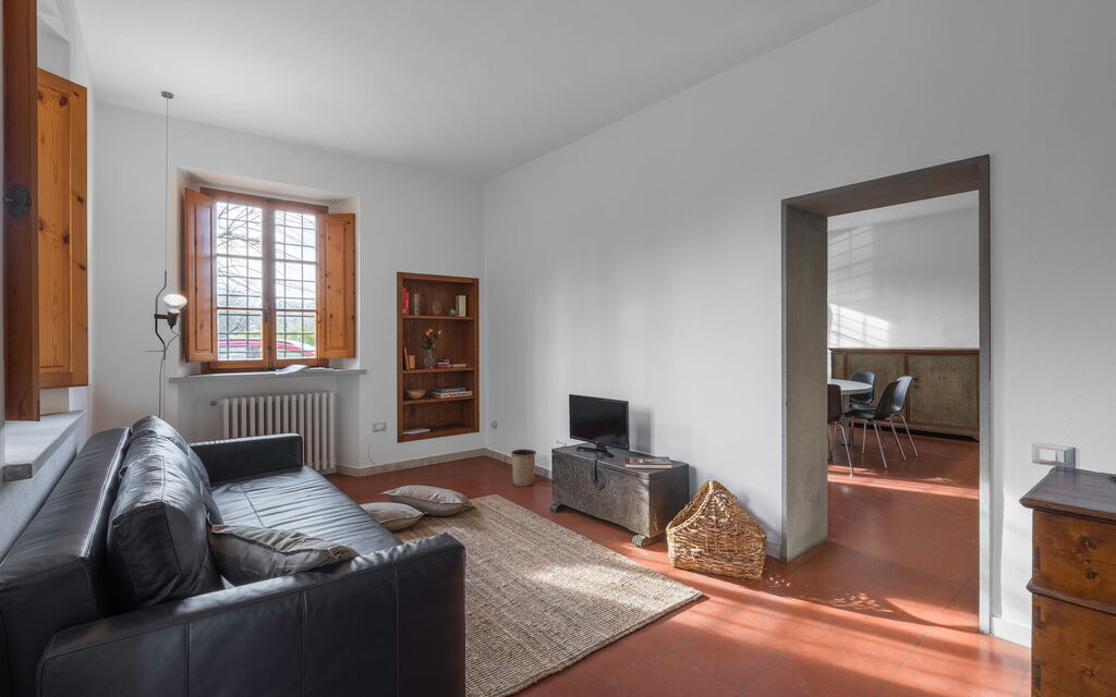 Il Villino Del Collezionista With Pool In Pistoia: Autumn, Spring, Summer