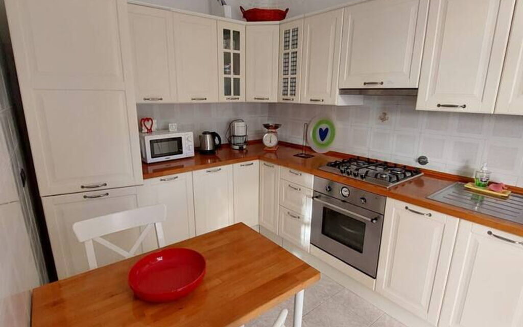 Casa Annalù With Garden, Wifi, Bogliasco: Autunno, Cucina, Estate, Primavera