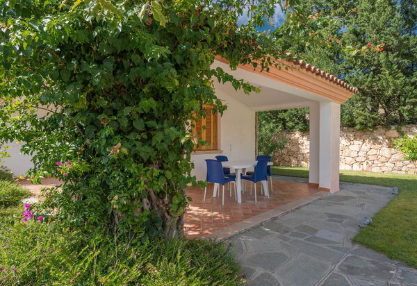 Crystal Pool Village In Tanaunella: Autunno, Estate, Giardino, Inverno, Primavera