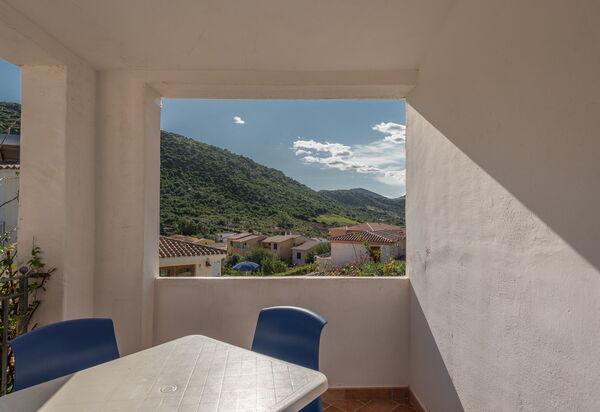 Crystal Pool Village In Tanaunella: Autunno, Balcone / Terrazza / Patio, Estate, Inverno, Primavera