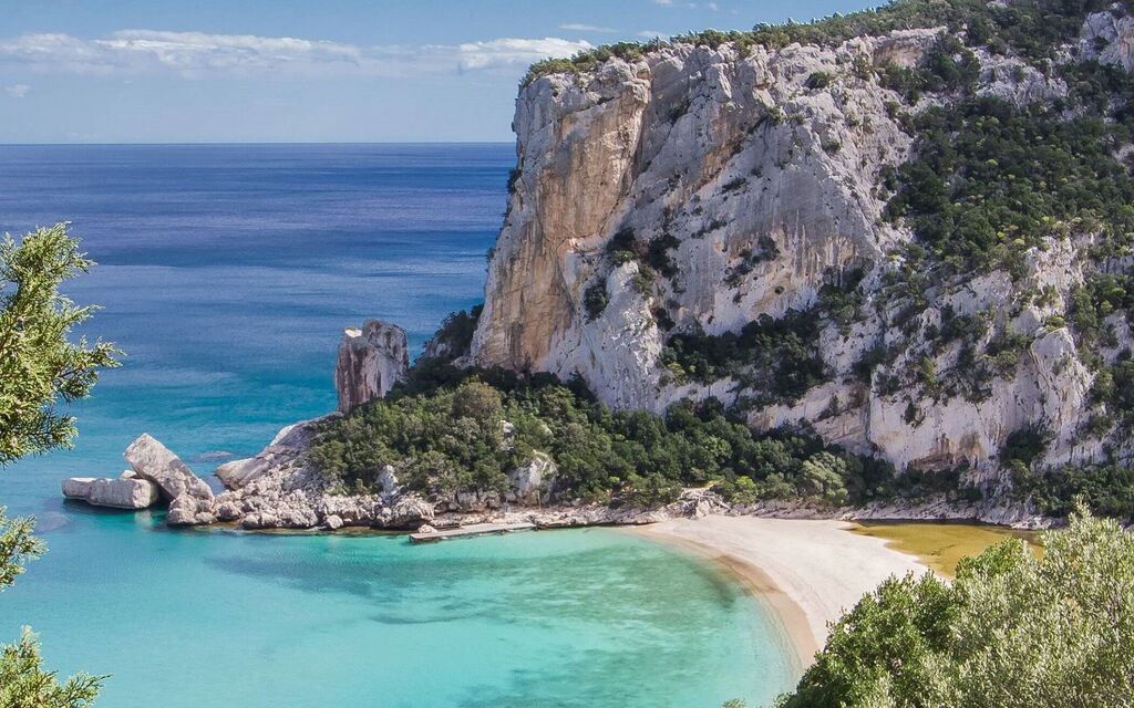 Crystal Pool Village In Tanaunella: Activities, Autumn, Building Exterior, Spring, Summer, Winter