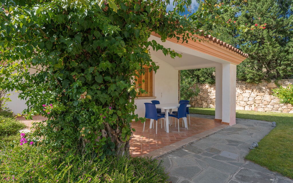 Crystal Pool Village In Tanaunella: Autumn, Garden, Spring, Summer, Winter