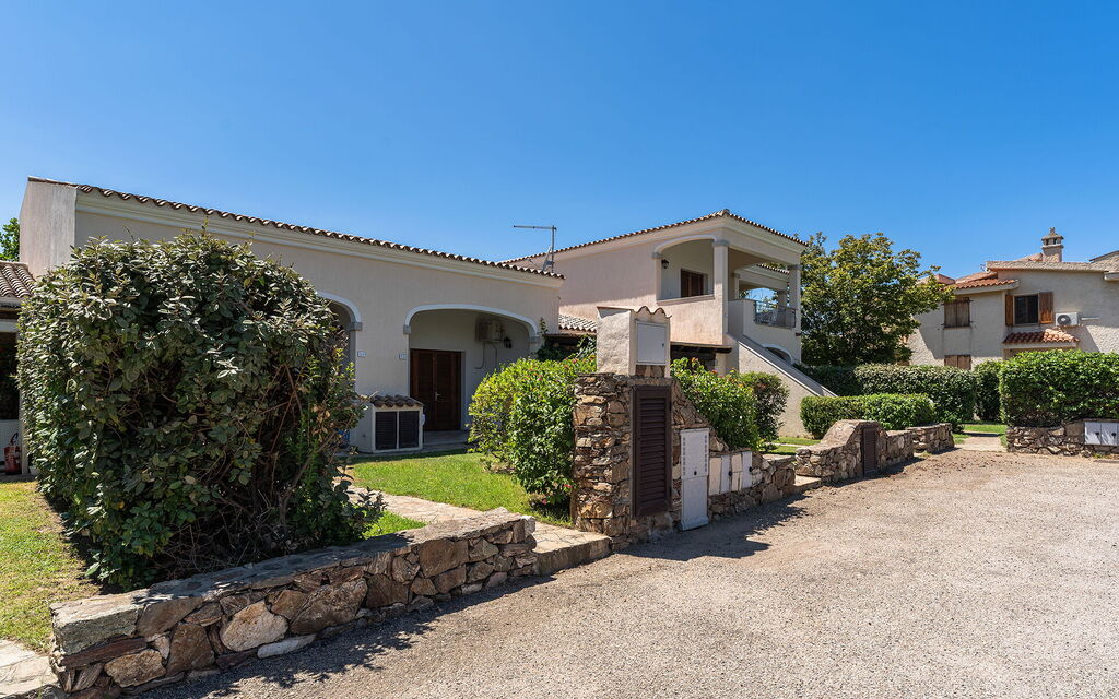 Budoni Homes Seaside, Ac And Bike: Autumn, Building Exterior, Spring, Summer, Winter