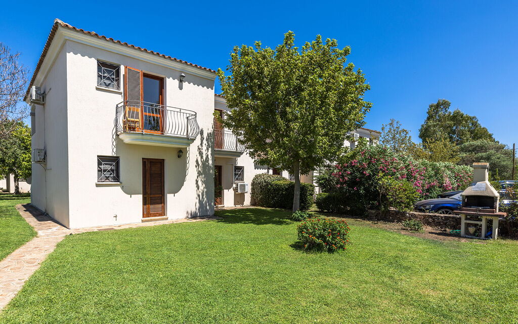 Budoni Homes Seaside, Ac And Bike: Autumn, Main Entrance, Spring, Summer, Winter