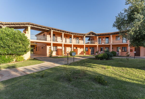 Il Mirto Appartamenti, Ac e Wifi, Gallura: Autunno, Estate, Esterni, Primavera