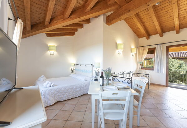 Il Mirto Appartamenti, Ac e Wifi, Gallura: Autunno, Camera da letto, Estate, Inverno, Primavera