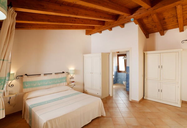 Il Mirto Appartamenti, Ac e Wifi, Gallura: Autunno, Camera da letto, Estate, Inverno, Primavera