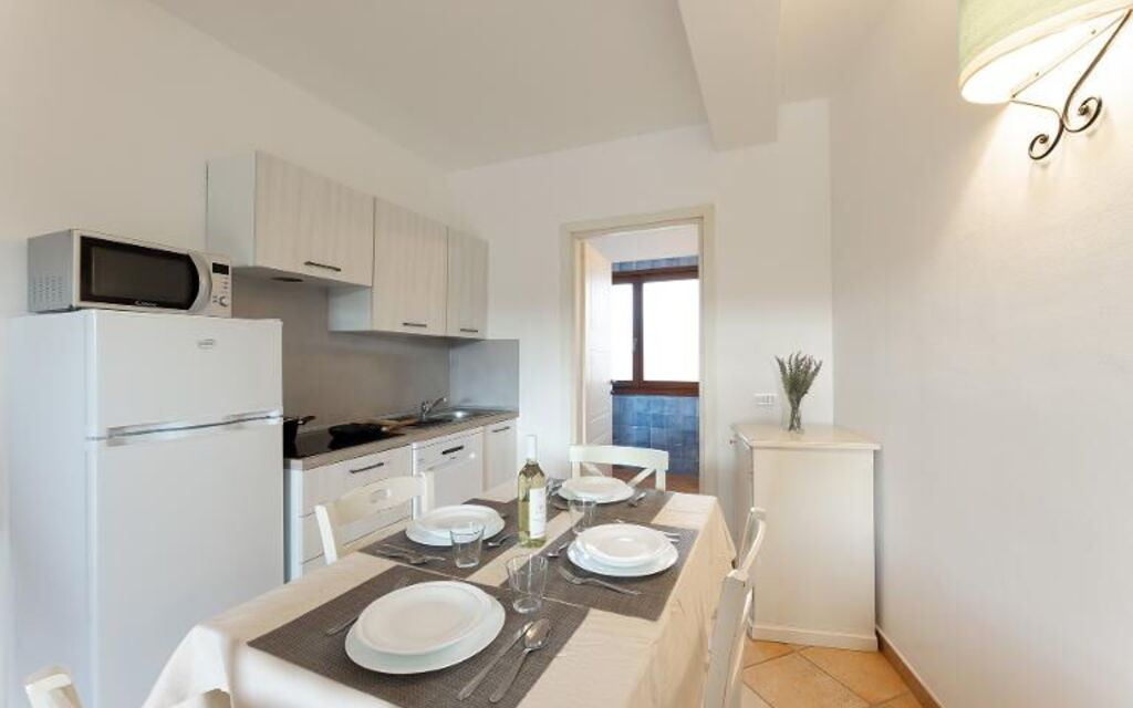 Il Mirto Appartamenti, Ac e Wifi, Gallura - : Autunno, Cucina, Estate, Inverno, Primavera, Sala da pranzo