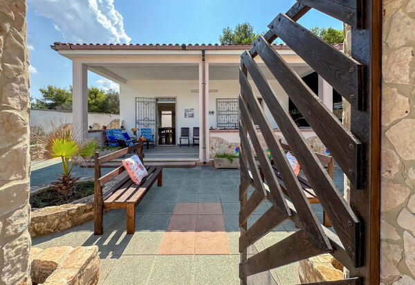 White Sand Private Villa Near The Sea, Wifi: Autunno, Entrata Principale, Estate, Primavera