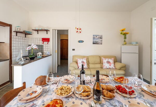 White Sand Private Villa Near The Sea, Wifi: Autunno, Estate, Primavera, Sala da pranzo, Soggiorno