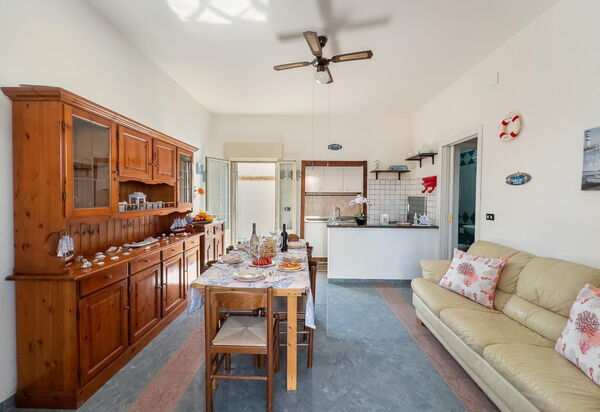 White Sand Private Villa Near The Sea, Wifi: Autunno, Cucina, Estate, Primavera, Sala da pranzo, Soggiorno