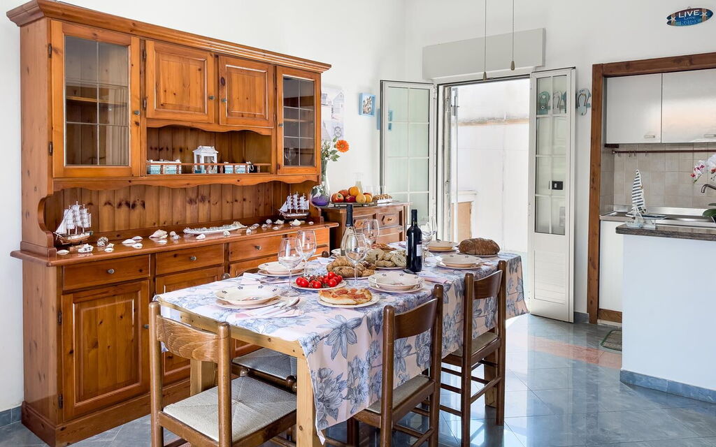 White Sand Private Villa Near The Sea, Wifi: Autunno, Cucina, Estate, Primavera, Sala da pranzo, Soggiorno