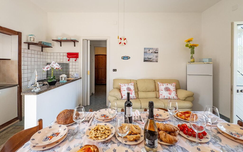 White Sand Private Villa Near The Sea, Wifi: Autunno, Estate, Primavera, Sala da pranzo, Soggiorno