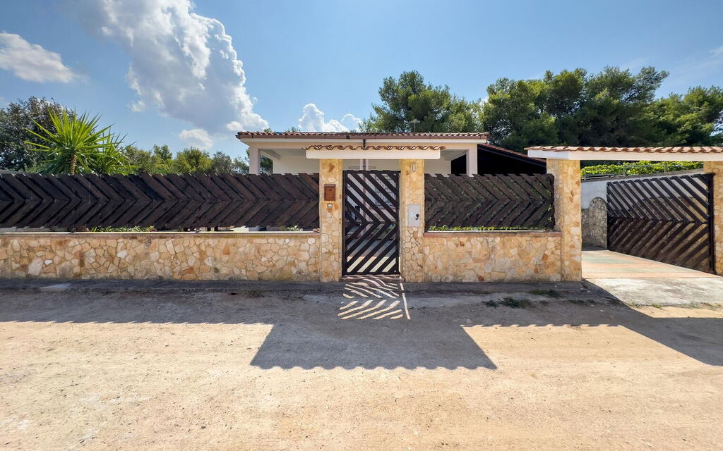 White Sand Private Villa Near The Sea, Wifi: Autunno, Entrata Principale, Estate, Primavera