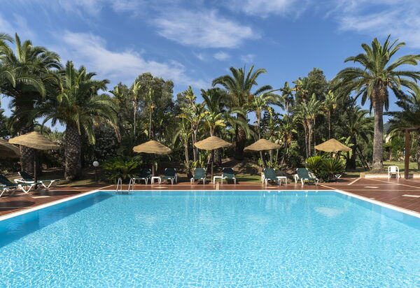 Tropical Residence In Santa Margherita Di Pula: Autunno, Estate, Inverno, Piscina, Primavera