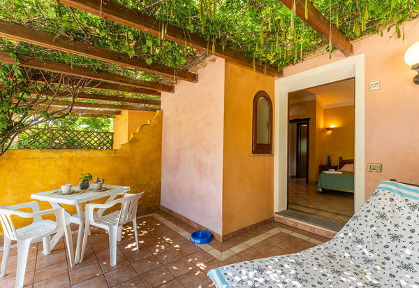 Tropical Residence In Santa Margherita Di Pula: Autunno, Balcone / Terrazza / Patio, Estate, Inverno, Primavera
