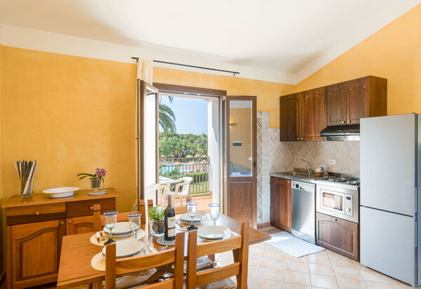 Tropical Residence In Santa Margherita Di Pula: Autunno, Cucina, Estate, Inverno, Primavera