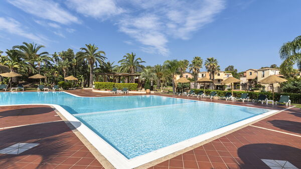 Tropical Residence In Santa Margherita Di Pula: Autumn, Pool, Spring, Summer, Winter