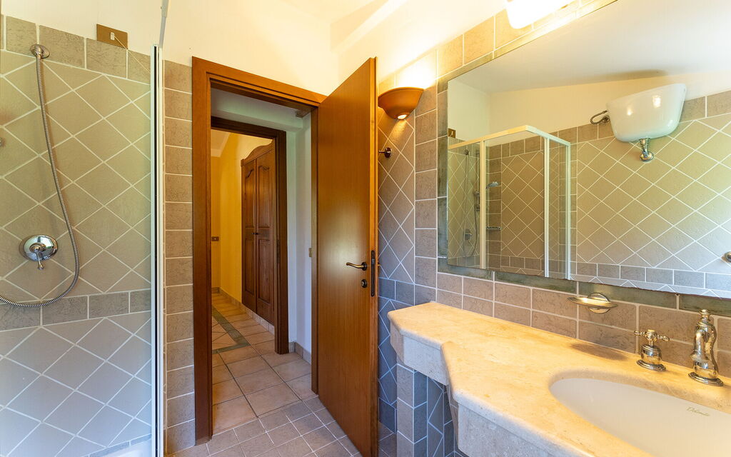 Tropical Residence In Santa Margherita Di Pula - : Autunno, Bagno, Estate, Inverno, Primavera