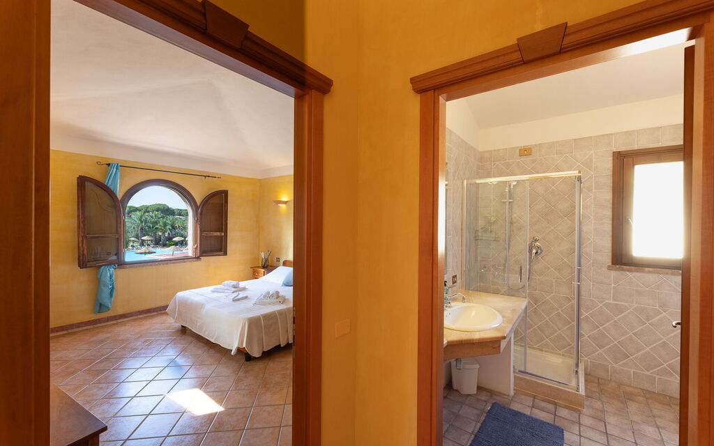 Tropical Residence In Santa Margherita Di Pula - : Autumn, Room Detail, Spring, Summer, Winter