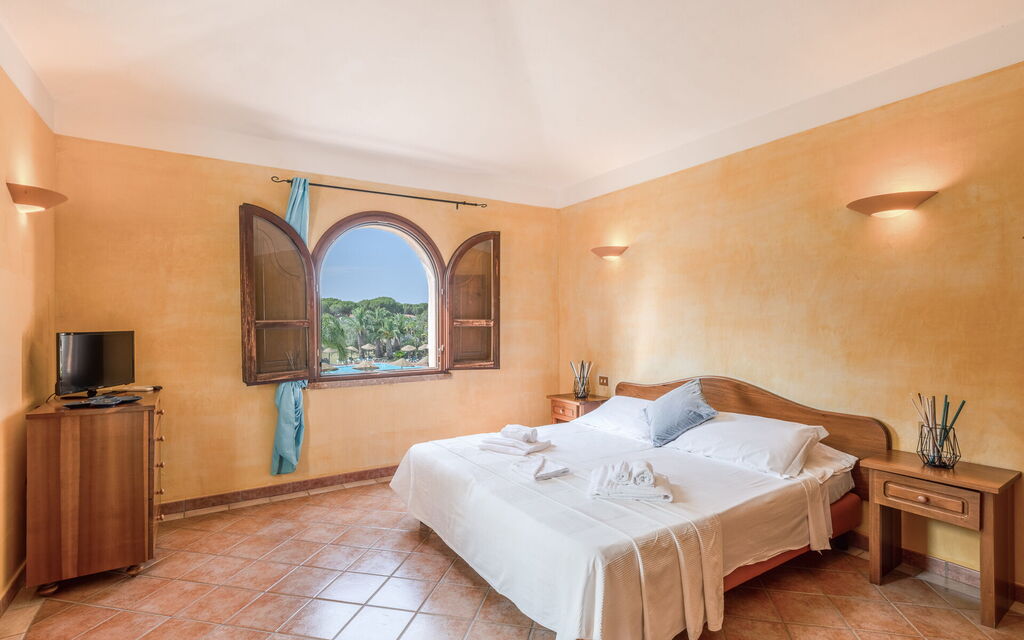 Tropical Residence In Santa Margherita Di Pula - : Autumn, Bedroom, Spring, Summer, Winter