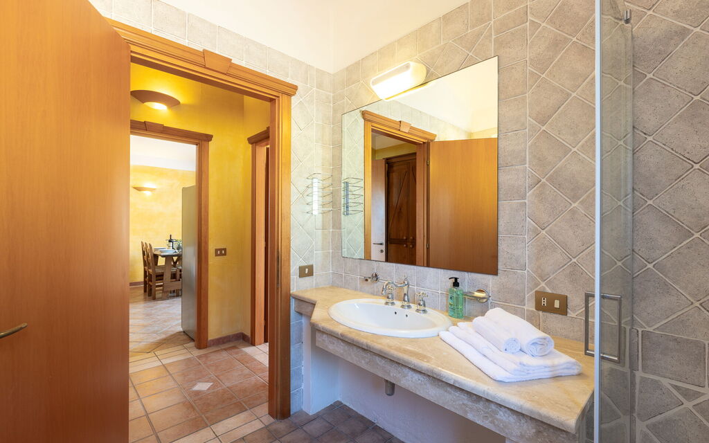 Tropical Residence In Santa Margherita Di Pula - : Autumn, Bathroom, Spring, Summer, Winter