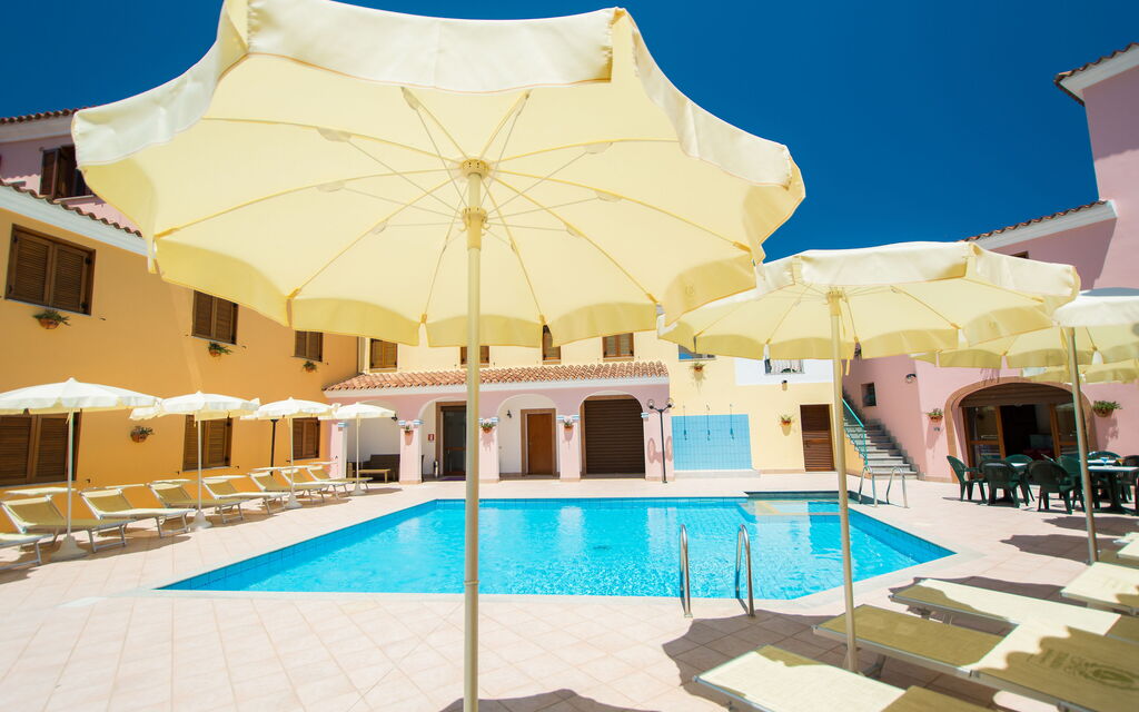 Violet Residence In Orosei: Autumn, Pool, Spring, Summer, Winter