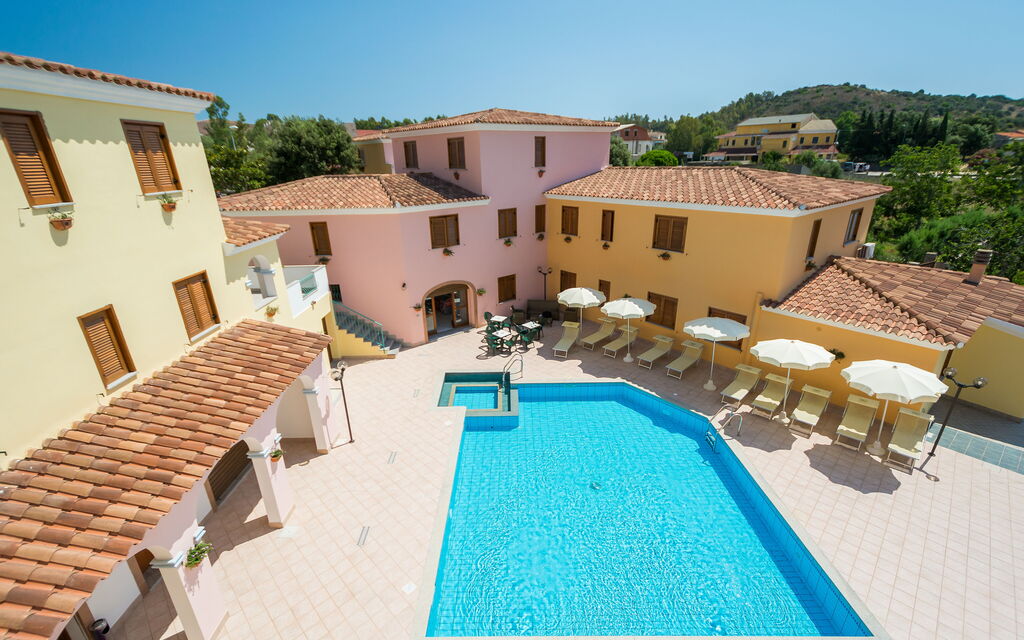 Violet Residence In Orosei: Autumn, Pool, Spring, Summer, Winter