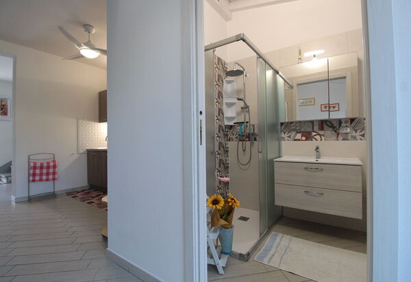 Villetta Elena, Ac, Wifi, Lido Degli Scacchi: Autumn, Bathroom, Spring, Summer