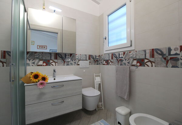 Villetta Elena, Ac, Wifi, Lido Degli Scacchi: Autumn, Bathroom, Spring, Summer