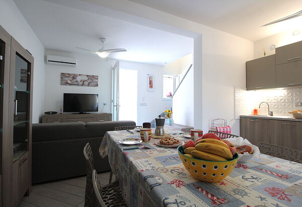 Villetta Elena, Ac, Wifi, Lido Degli Scacchi: Autumn, Dining Room, Living Room, Spring, Summer