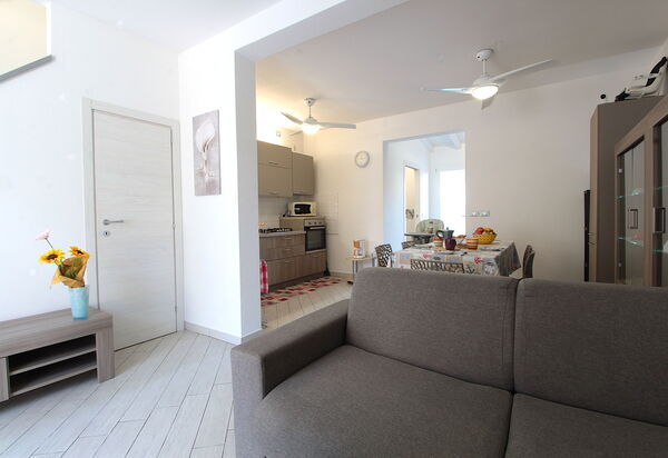 Villetta Elena, Ac, Wifi, Lido Degli Scacchi: Autumn, Living Room, Spring, Summer