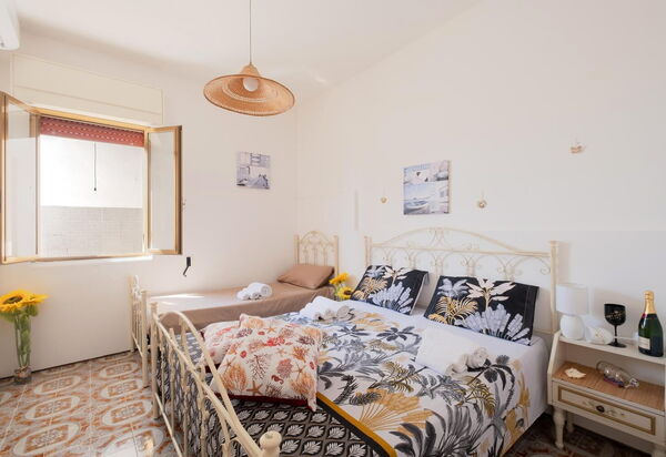 Villa Heart Island Vista Mare: Autunno, Camera da letto, Estate, Primavera