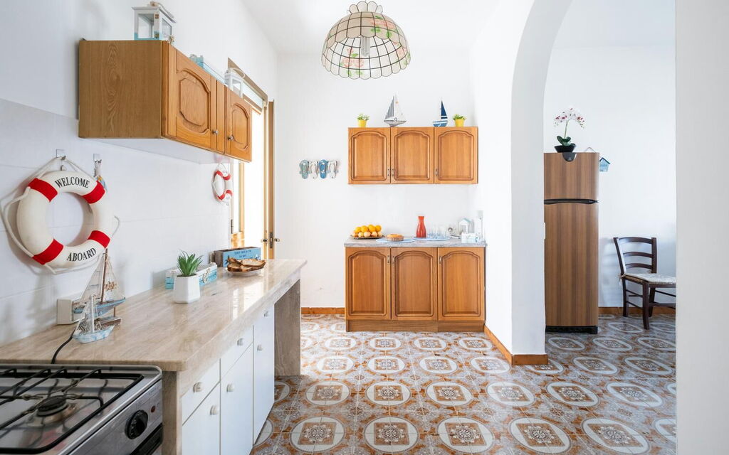 Villa Heart Island Vista Mare: Autumn, Kitchen, Spring, Summer