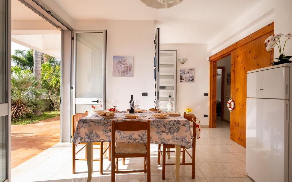 Villetta Sea Breeze, Wi-fi, Garden And Ac: Autunno, Estate, Inverno, Primavera, Sala da pranzo